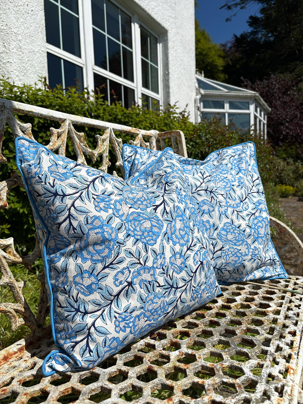 Delphine Floral Pattern Water Resistant Cushion - Pale Blue/Indigo Blue (Cover) 45 x 45 cm