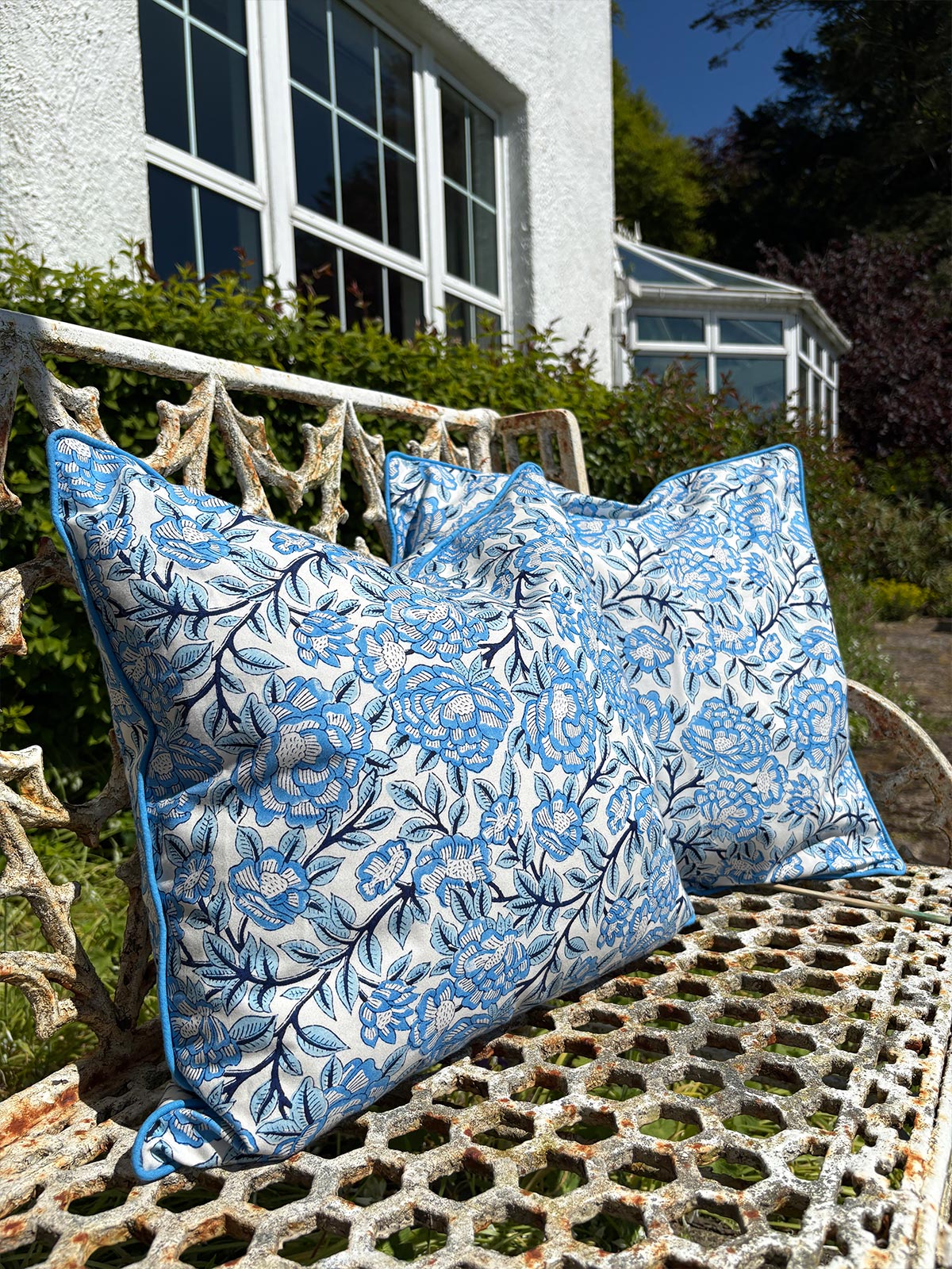 Delphine Floral Pattern Water Resistant Cushion - Pale Blue/Indigo Blue (Cover) 45 x 45 cm