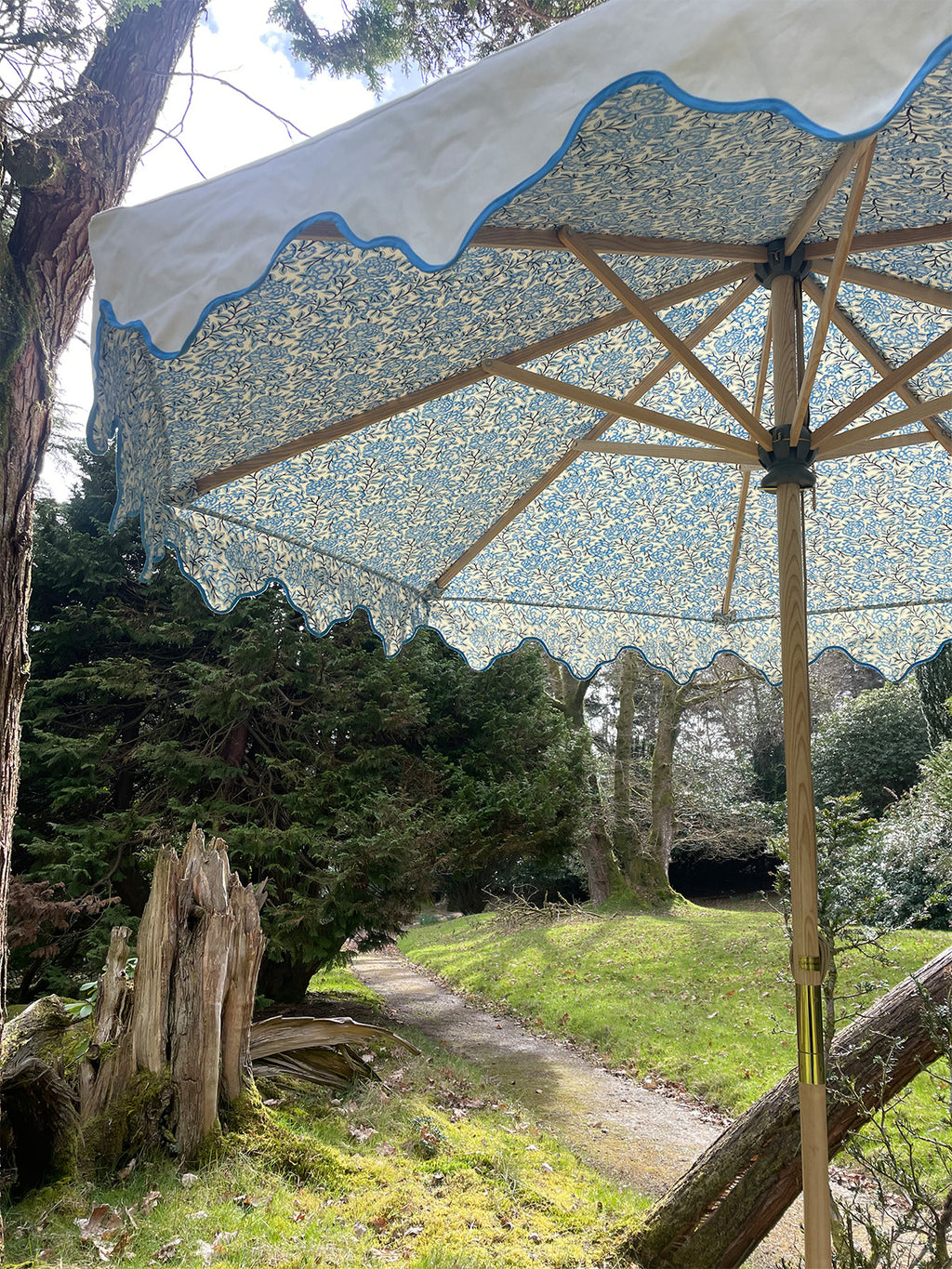 Delphine Traditional Wooden Octagonal Parasol (Blue Floral Motif)