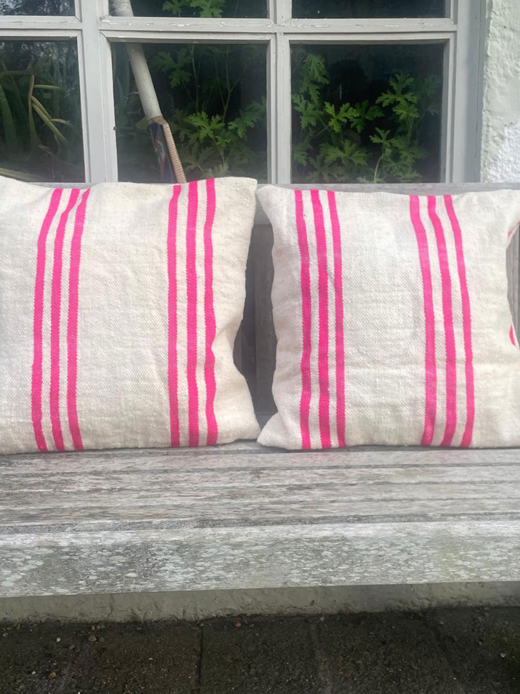 Khutut Handmade Moroccan Berber Cushion - Cream with Fuchsia Stripes (Cover) 49 x 49 cm