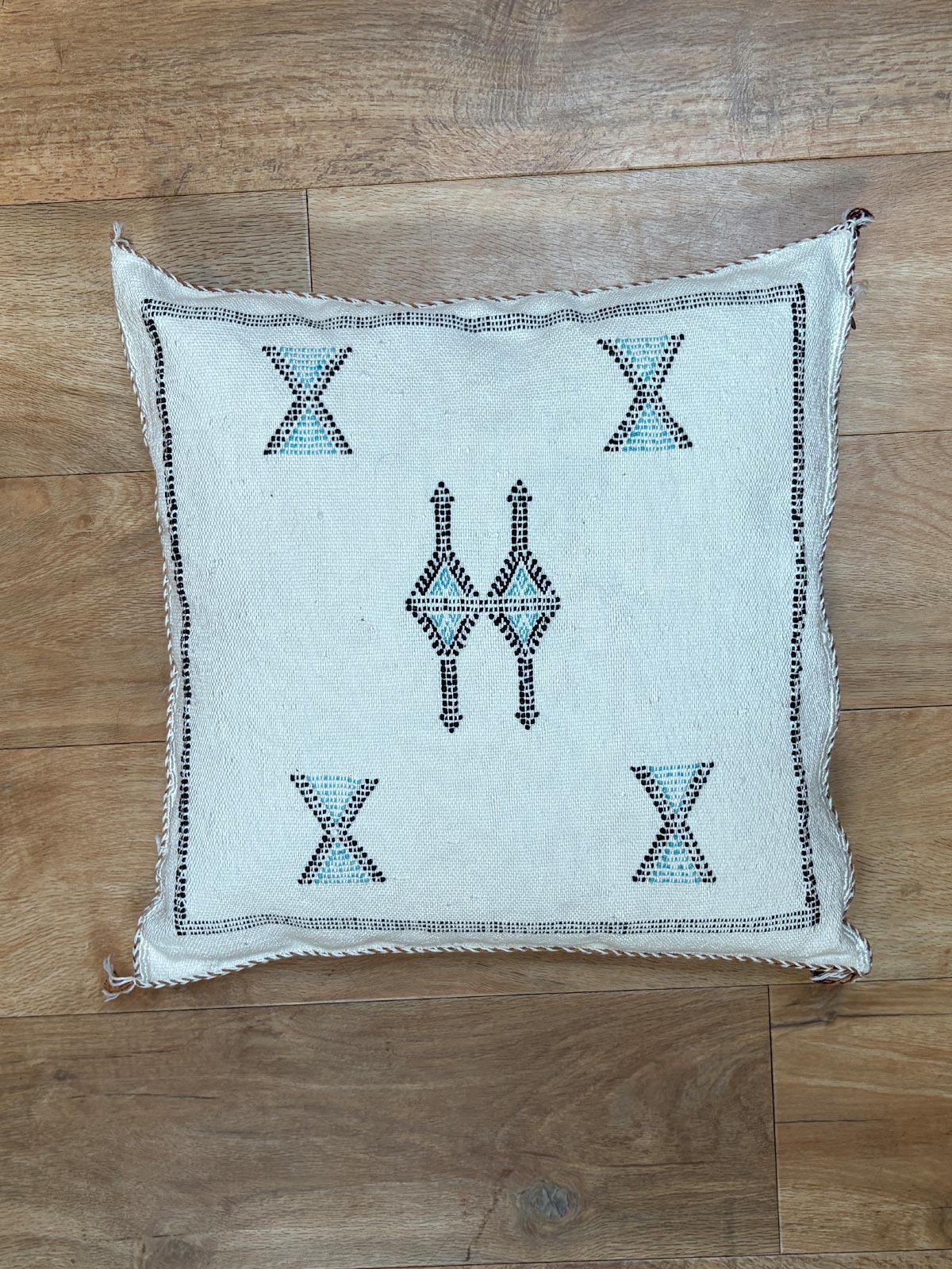 Zanbaq Handmade Moroccan Berber Cushion - Eggshell (Cover) 49 x 49 cm